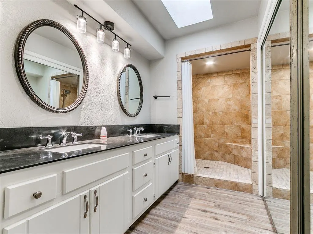 Photo 24 — 501 SE 34th Street, Moore, OK 73160