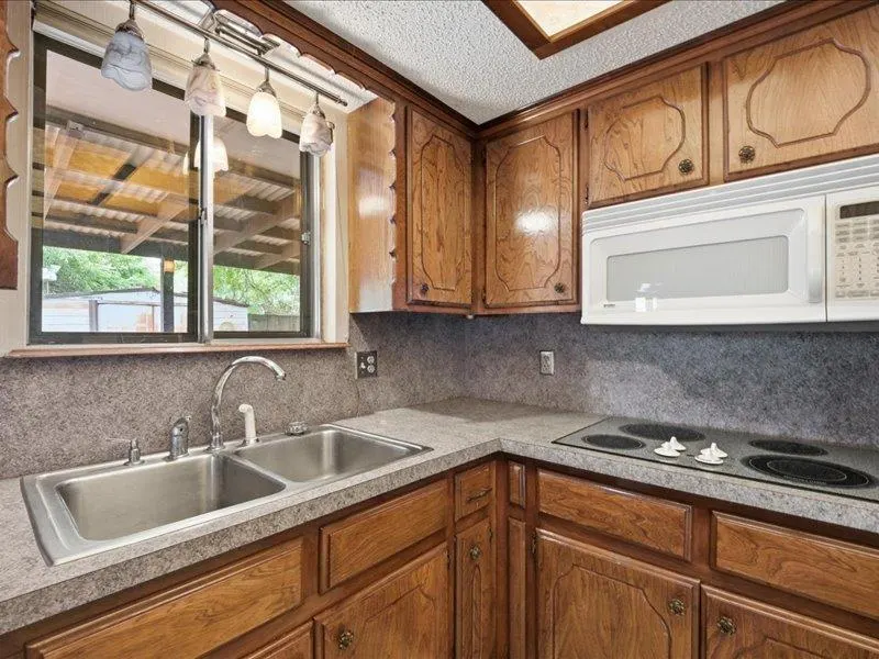 Photo 9 — 6306 NW 31st Terrace, Bethany, OK 73008