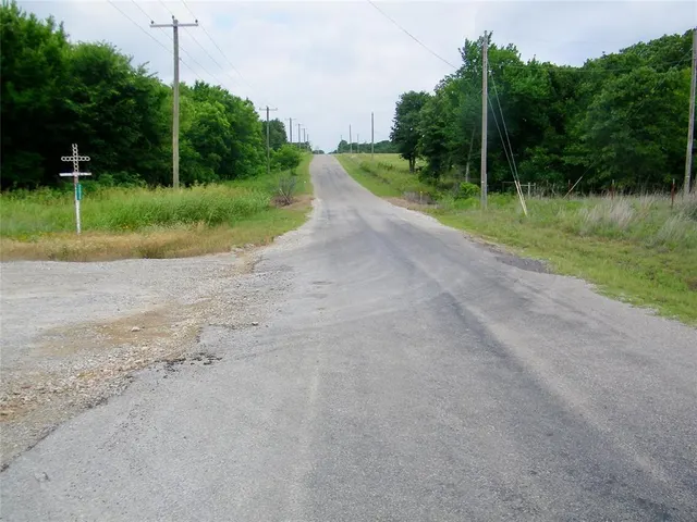 Photo 4 — 24148 E County Road 1670, Elmore City, OK 73433