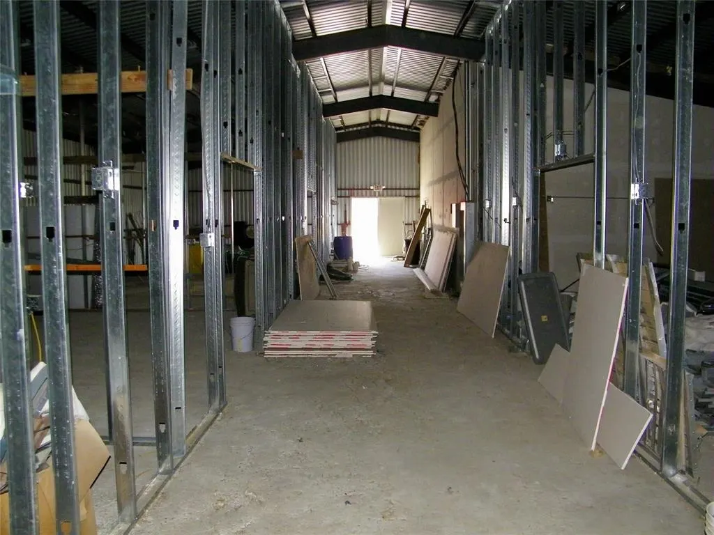 Photo 36 — 24148 E County Road 1670, Elmore City, OK 73433