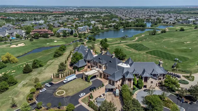 Photo 5 — 5716 Normandy Terrace, Oklahoma City, OK 73142
