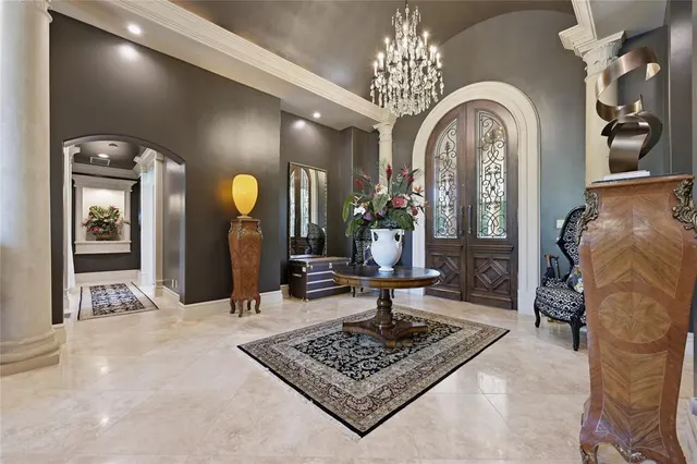 Photo 8 — 5716 Normandy Terrace, Oklahoma City, OK 73142