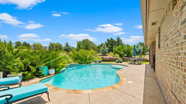 Photo 3 — 10500 Concord Drive, Oklahoma City, OK 73151