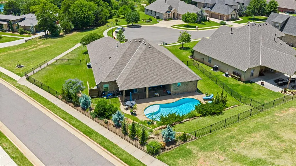 Photo 4 — 10500 Concord Drive, Oklahoma City, OK 73151