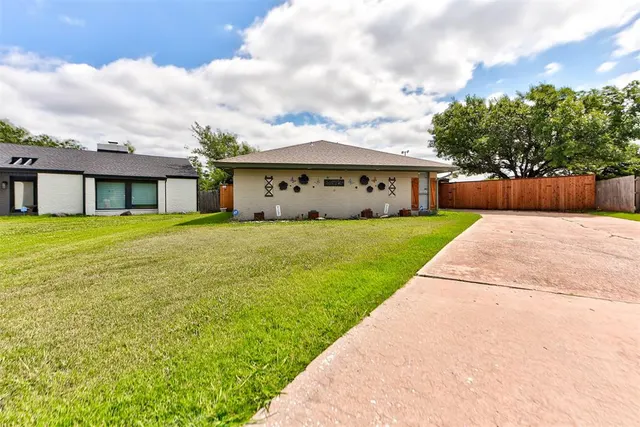 Photo 3 — 2201 NW 118th Terrace, Oklahoma City, OK 73120