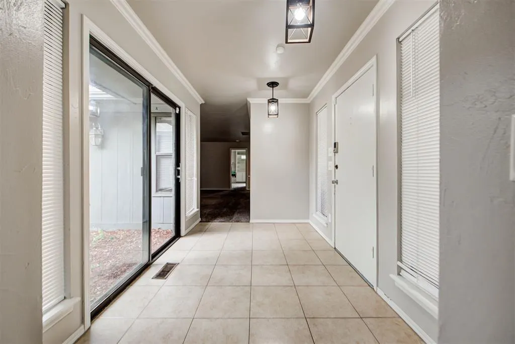 Photo 7 — 2201 NW 118th Terrace, Oklahoma City, OK 73120