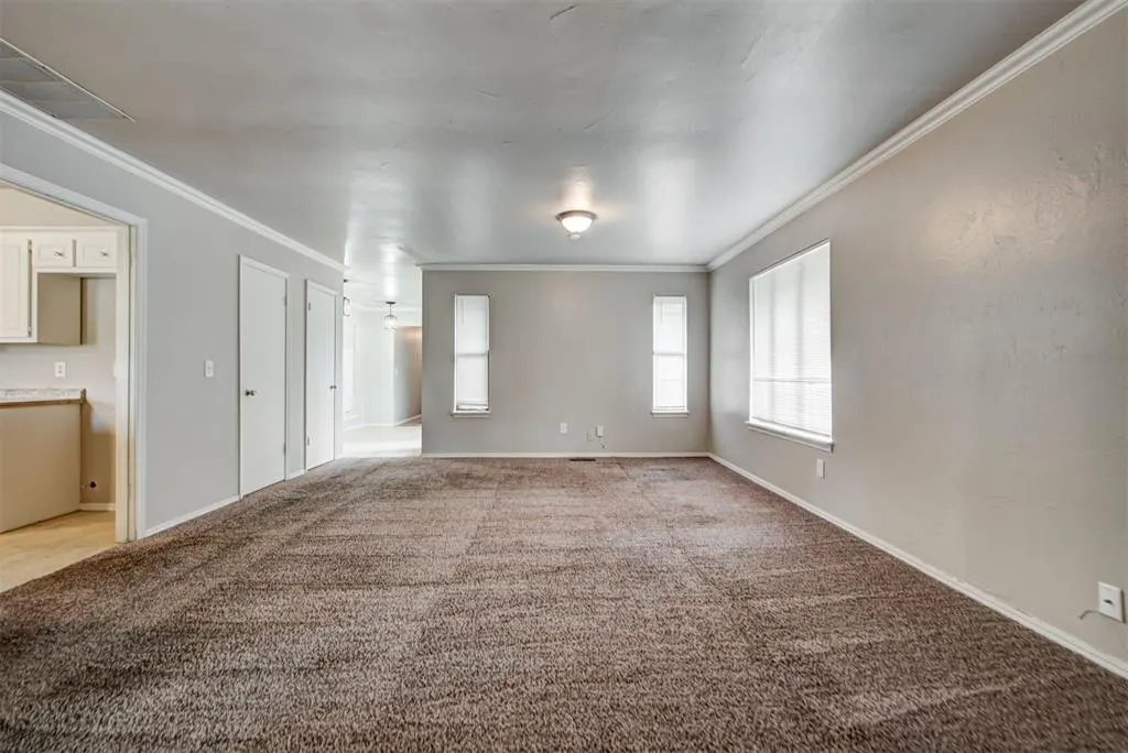 Photo 12 — 2201 NW 118th Terrace, Oklahoma City, OK 73120