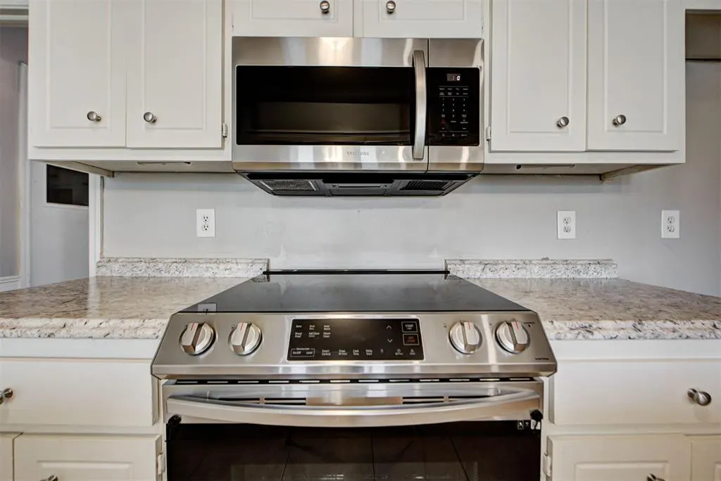 Photo 18 — 2201 NW 118th Terrace, Oklahoma City, OK 73120