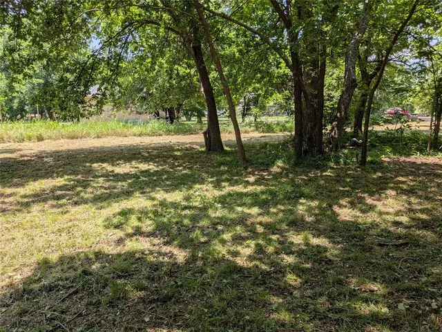 Photo 8 — W Washington Avenue, Guthrie, OK 73044