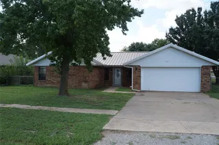 Sold home at 501 S Clifford Court