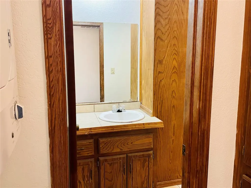 Photo 8 — 1901 Lindsey Street 27, Norman, OK 73071