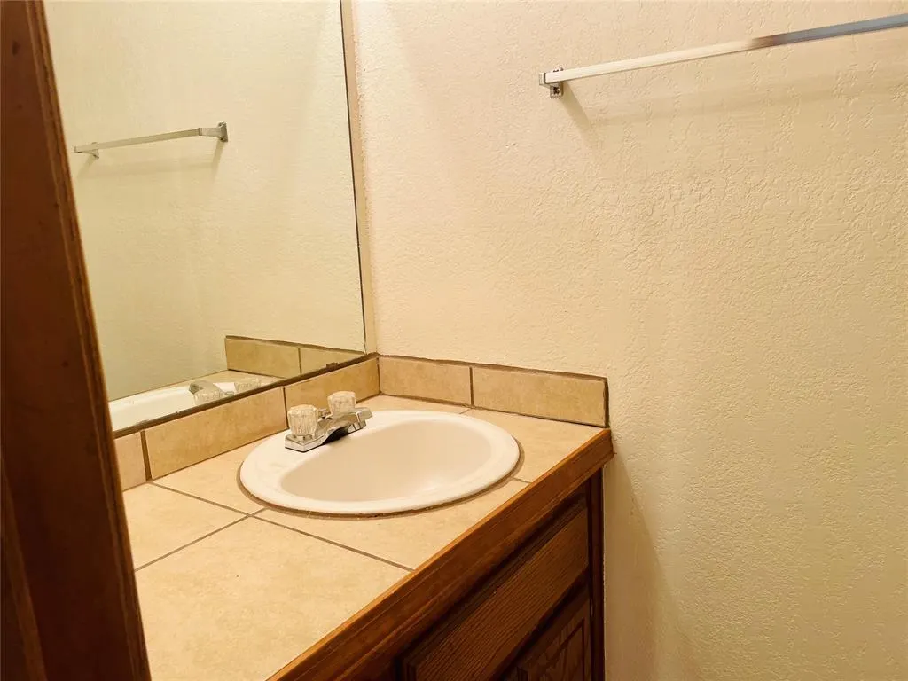Photo 11 — 1901 Lindsey Street 27, Norman, OK 73071