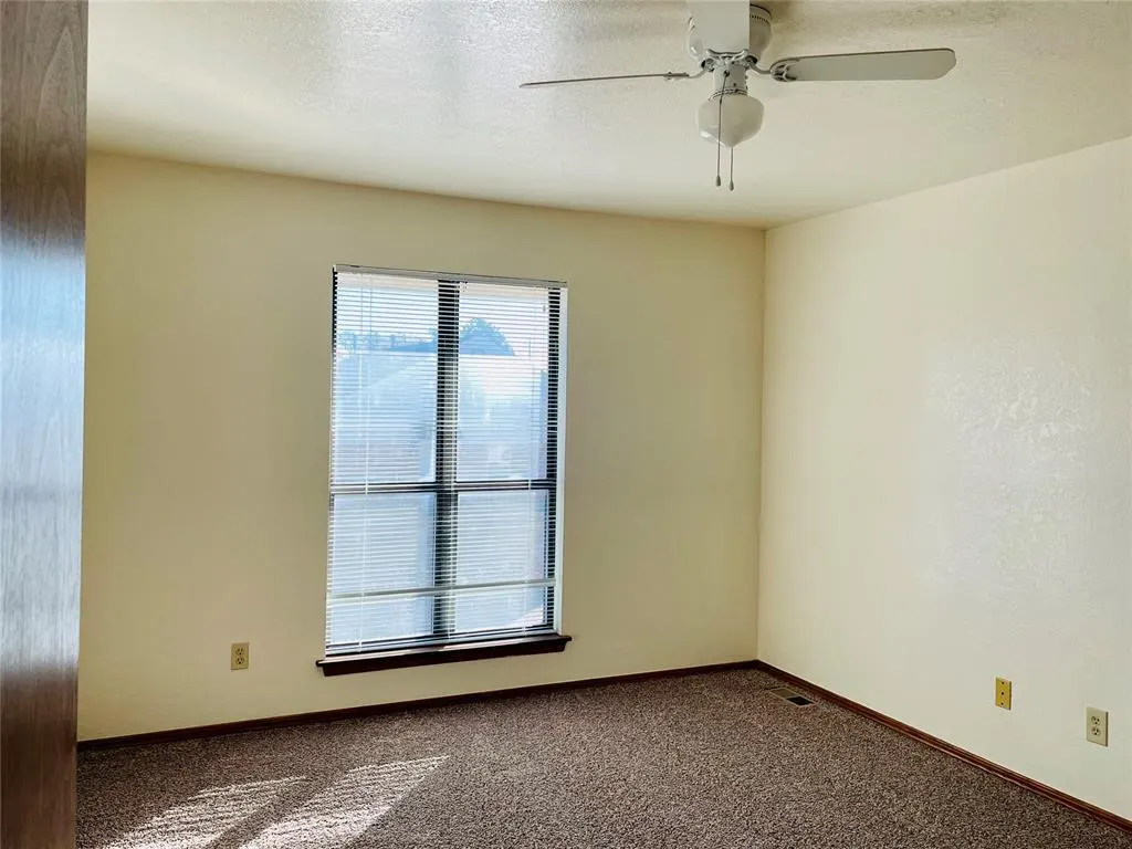 Photo 33 — 1901 Lindsey Street 27, Norman, OK 73071