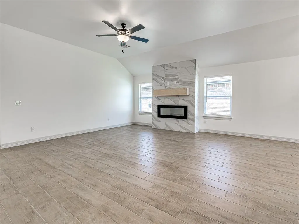 Photo 10 — 7700 Three Woods Lane, Yukon, OK 73099