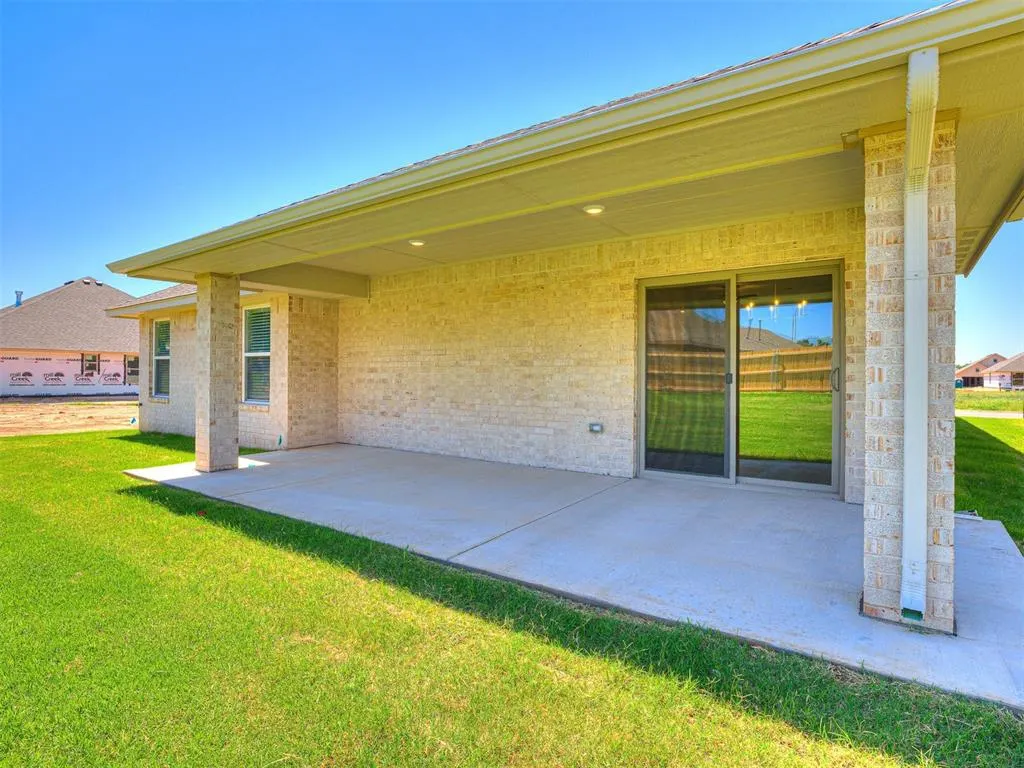 Photo 34 — 7700 Three Woods Lane, Yukon, OK 73099