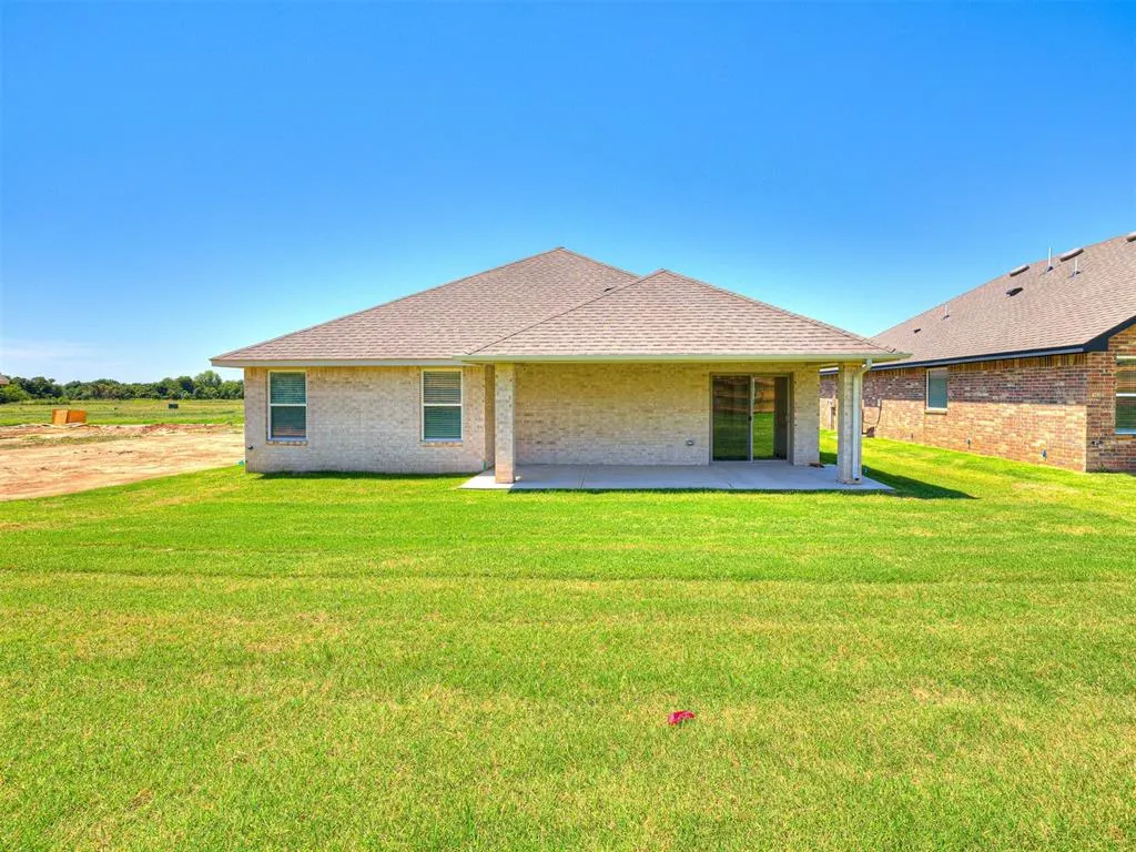 Photo 35 — 7700 Three Woods Lane, Yukon, OK 73099