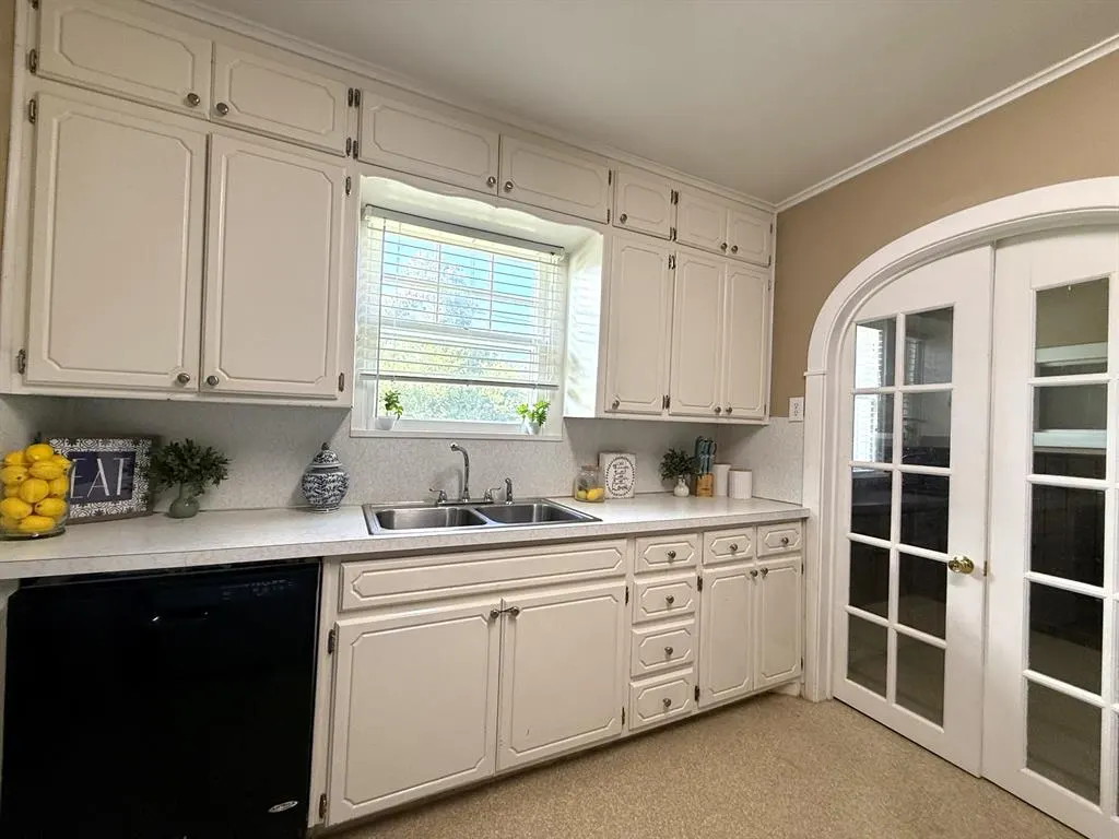Photo 14 — 1721 N Market Avenue, Shawnee, OK 74804