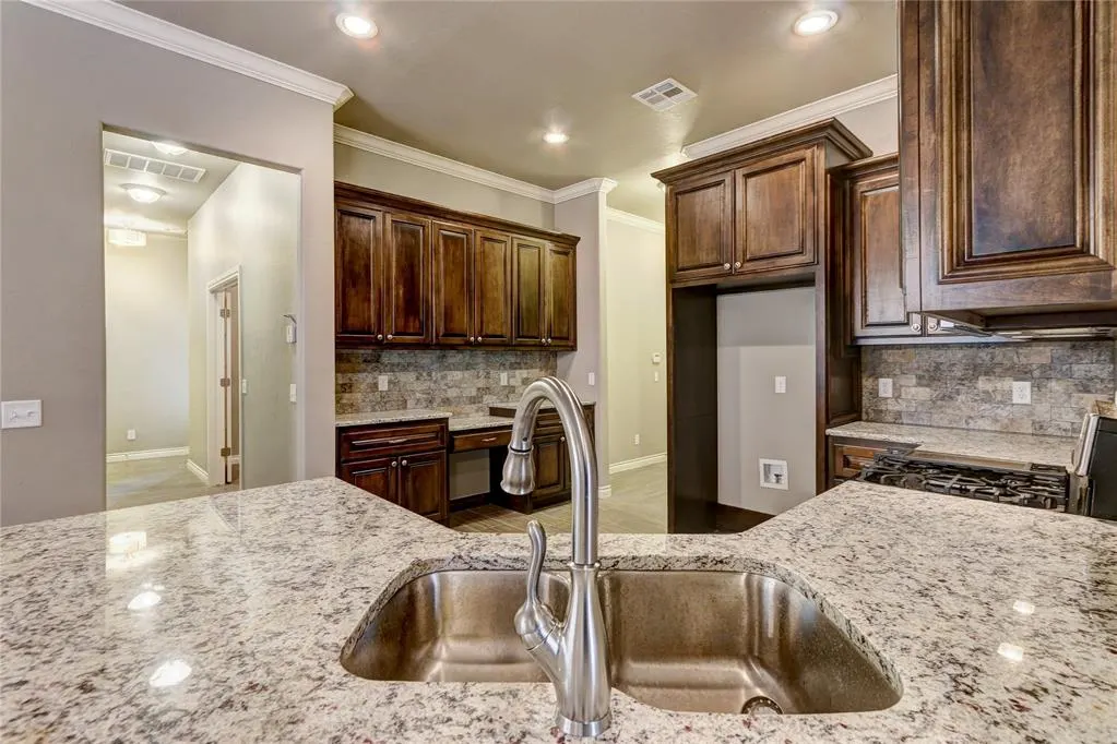 Photo 18 — 2809 Tranquilo Lane, Edmond, OK 73034
