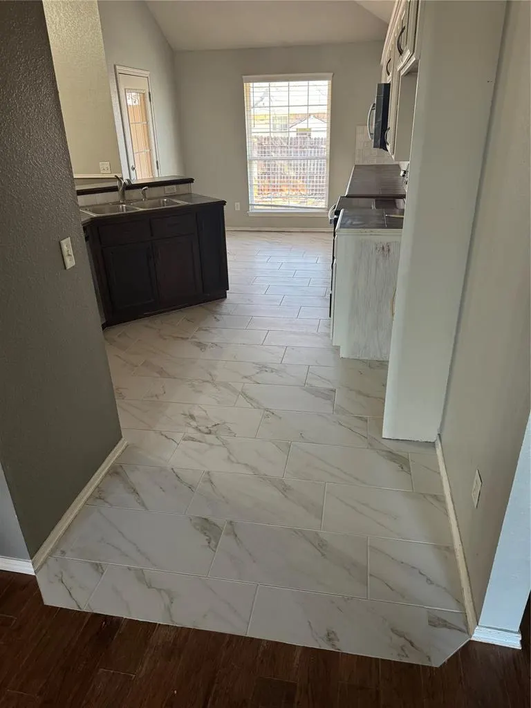 Photo 5 — 1993 Pleasant Ridge Court, Edmond, OK 73012