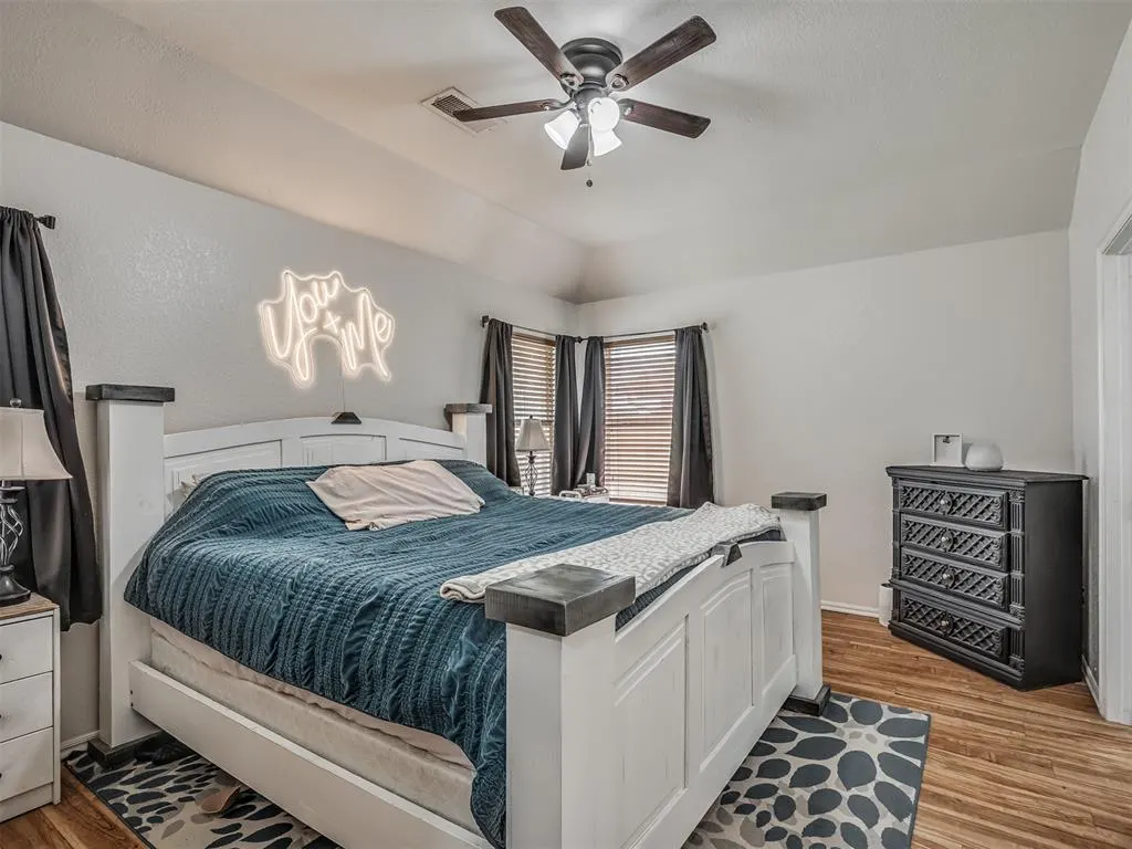 Photo 9 — 12317 NW 3rd Street, Yukon, OK 73099