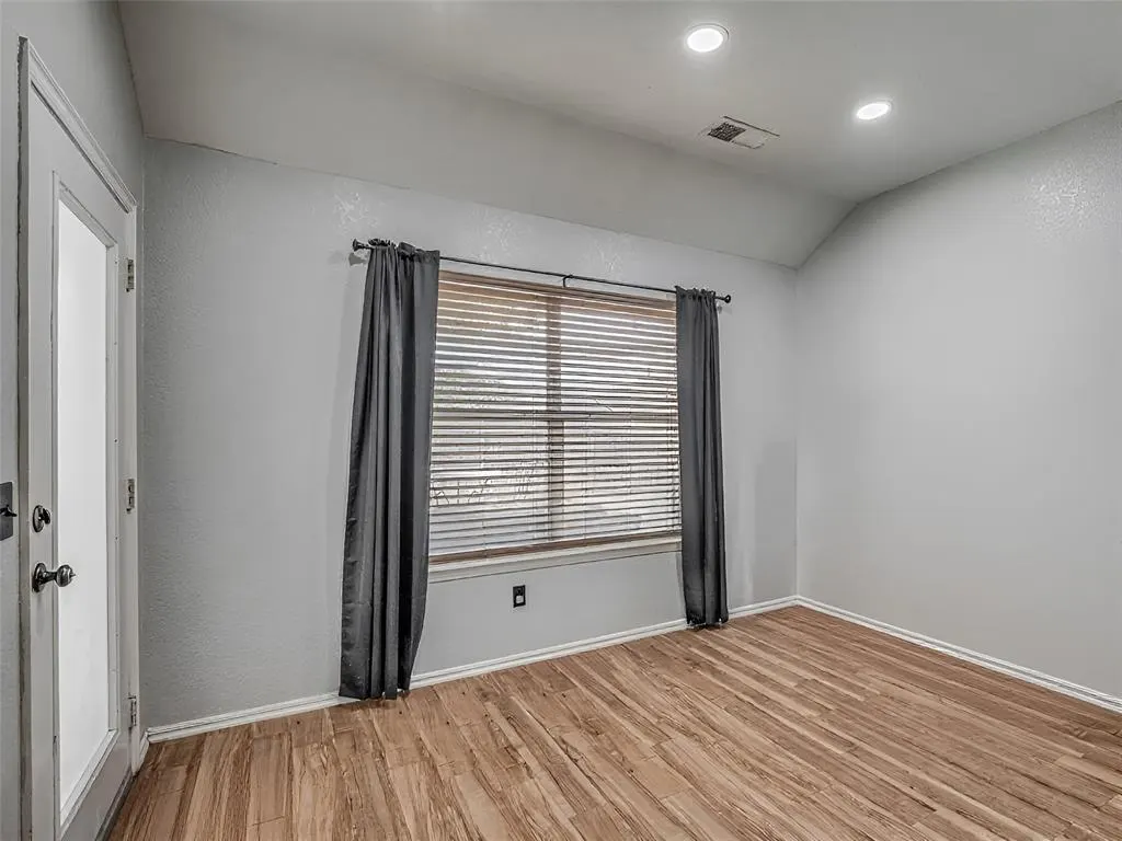 Photo 7 — 12317 NW 3rd Street, Yukon, OK 73099