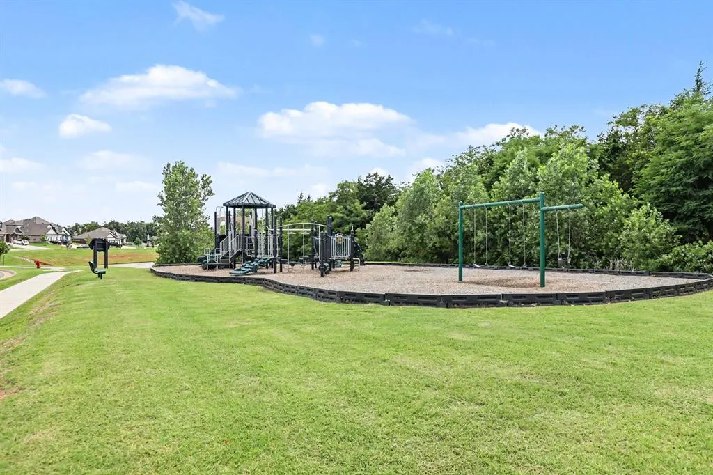 Photo 23 — 8517 Stark Street, Edmond, OK 73007
