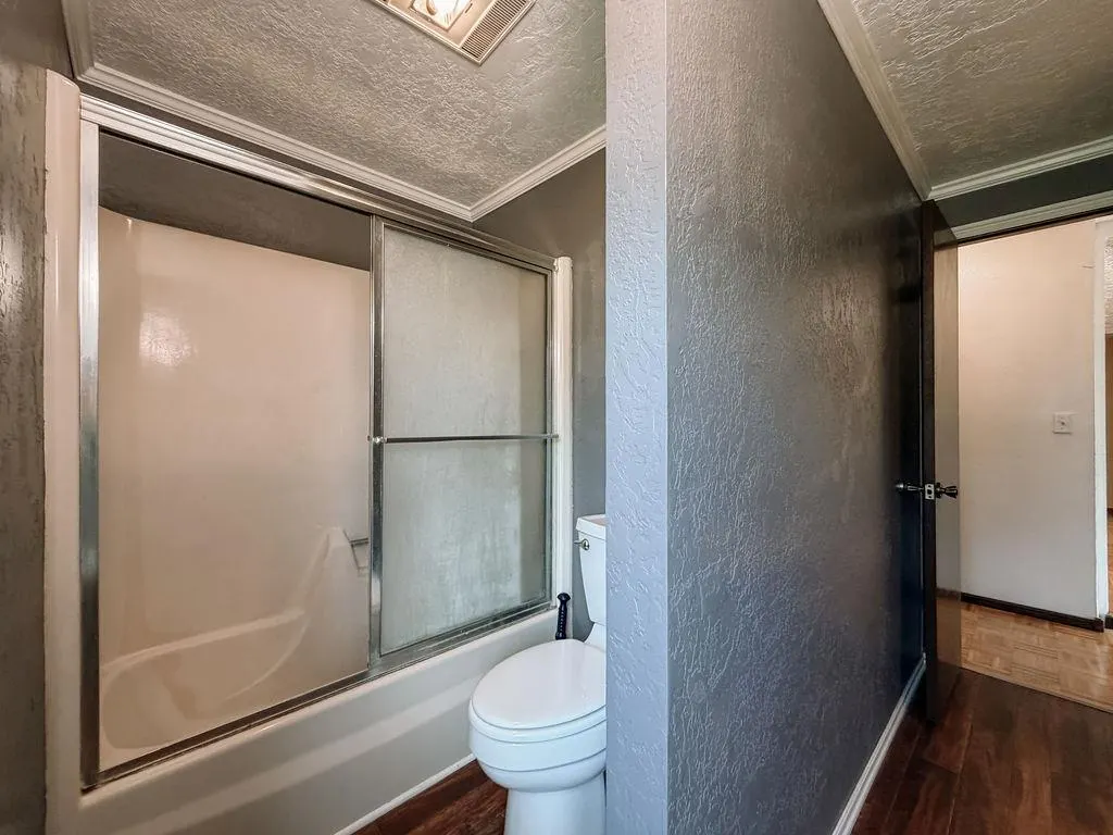 Photo 19 — 716 N Vernon Avenue, Hinton, OK 73047