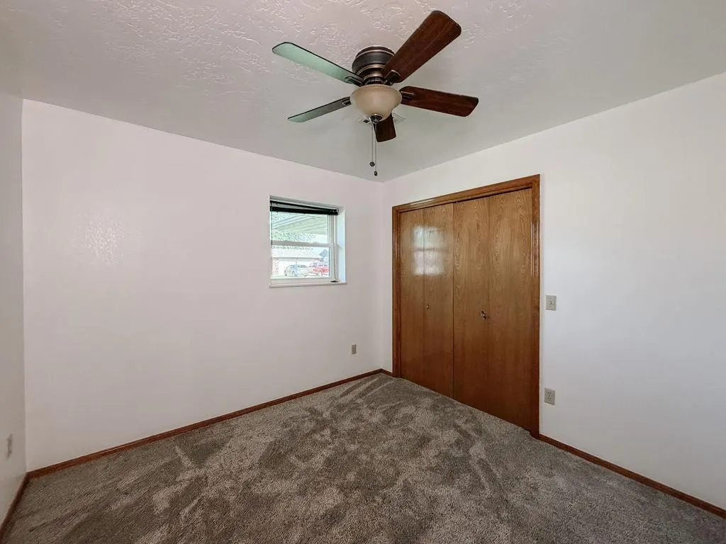 Photo 13 — 703 N Vernon Avenue, Hinton, OK 73047