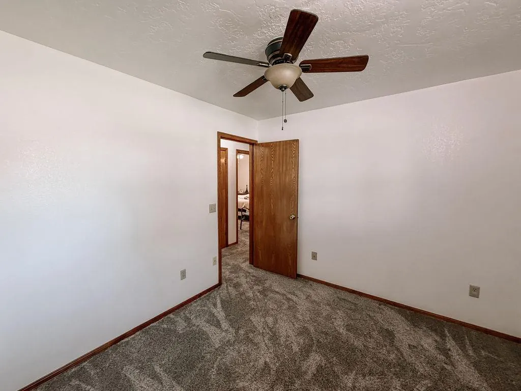 Photo 14 — 703 N Vernon Avenue, Hinton, OK 73047