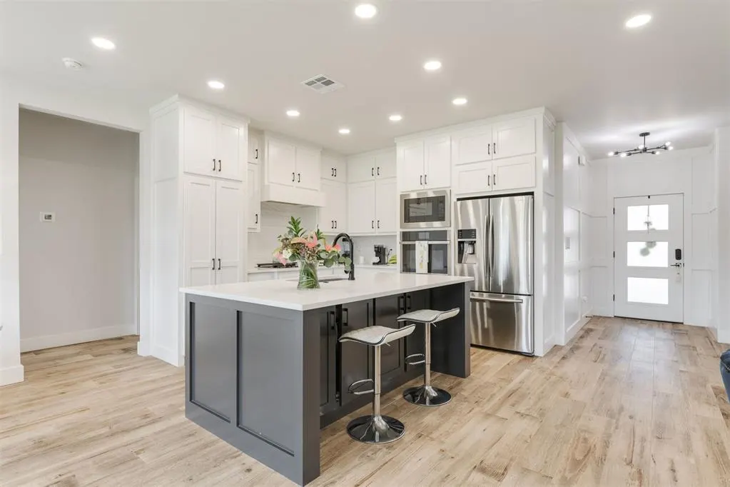 Photo 2 — 15933 Aparados Way, Edmond, OK 73013
