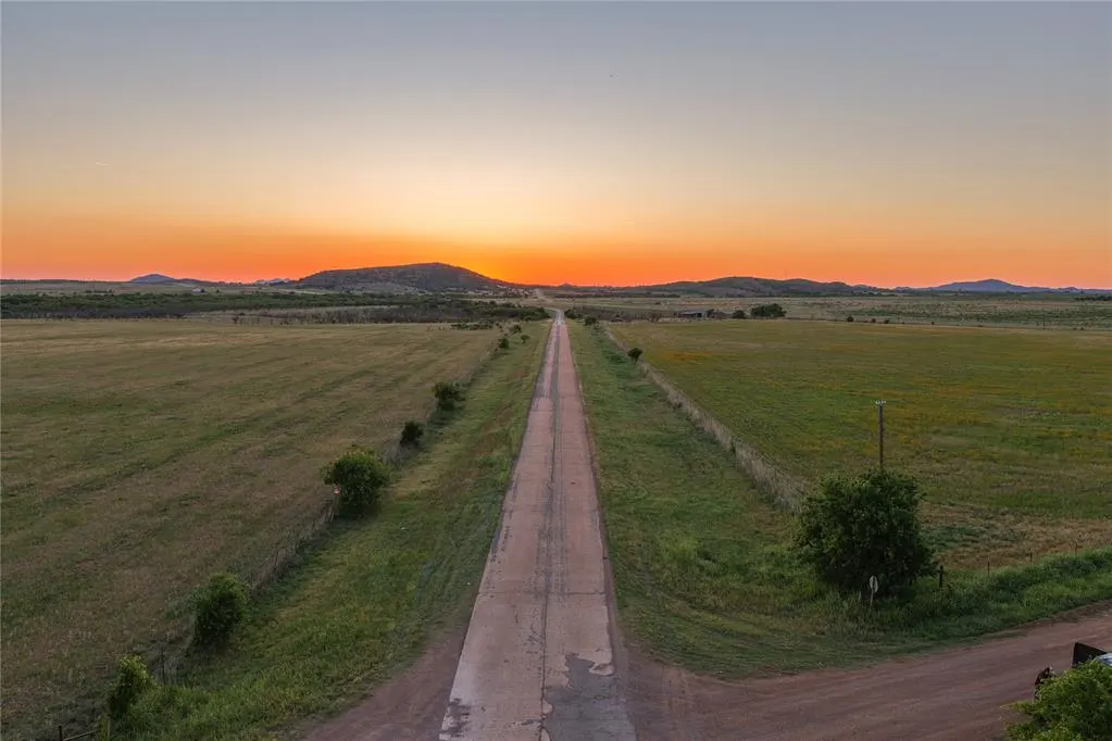 Photo 19 — N Highway 62B Highway, Snyder, OK 73566