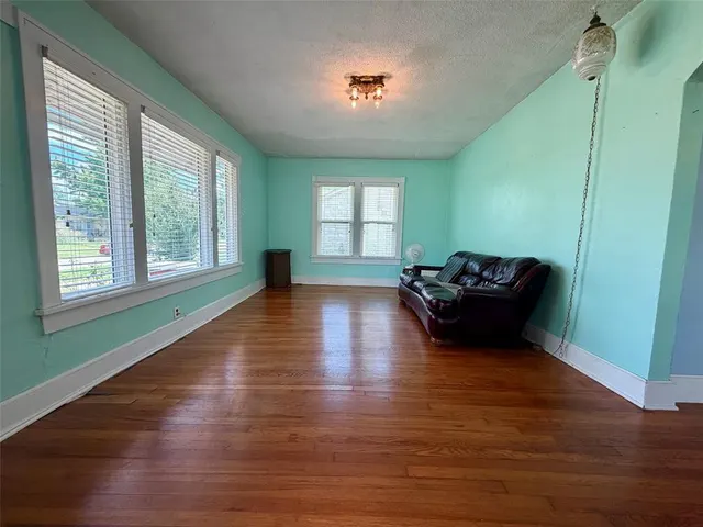 Photo 4 — 910 Overland Court, Shawnee, OK 74801
