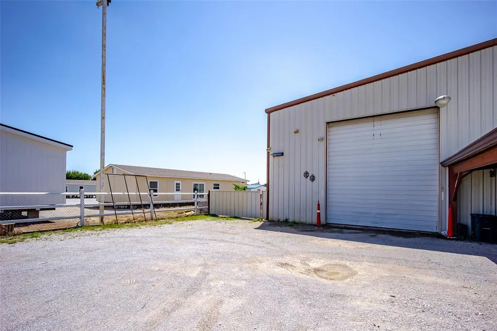 Photo 10 — 6209 S Shields Boulevard, Oklahoma City, OK 73149