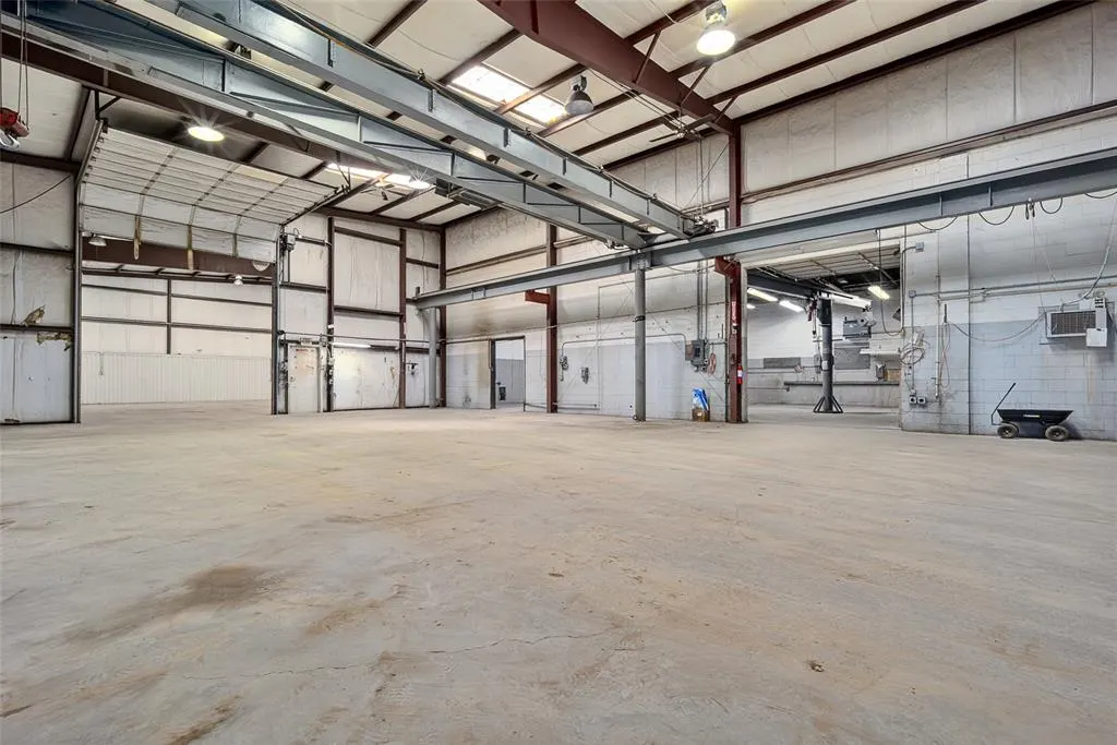 Photo 12 — 6209 S Shields Boulevard, Oklahoma City, OK 73149