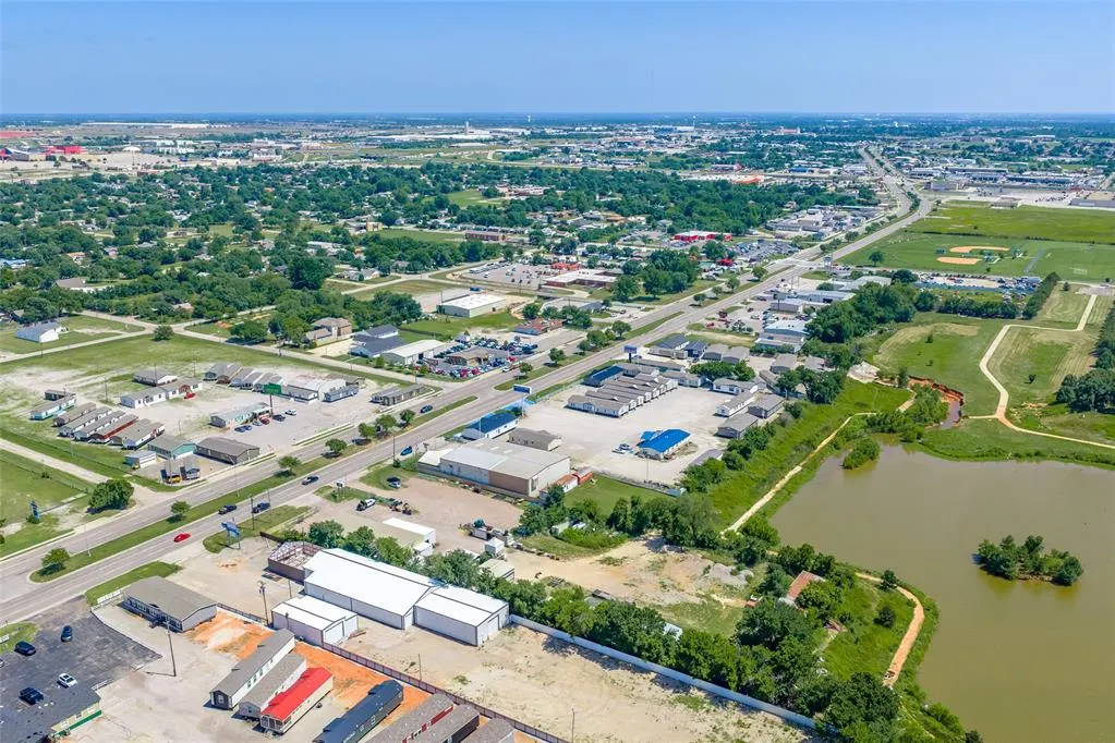 Photo 29 — 6209 S Shields Boulevard, Oklahoma City, OK 73149