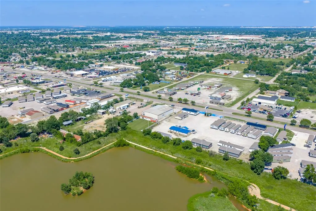 Photo 31 — 6209 S Shields Boulevard, Oklahoma City, OK 73149