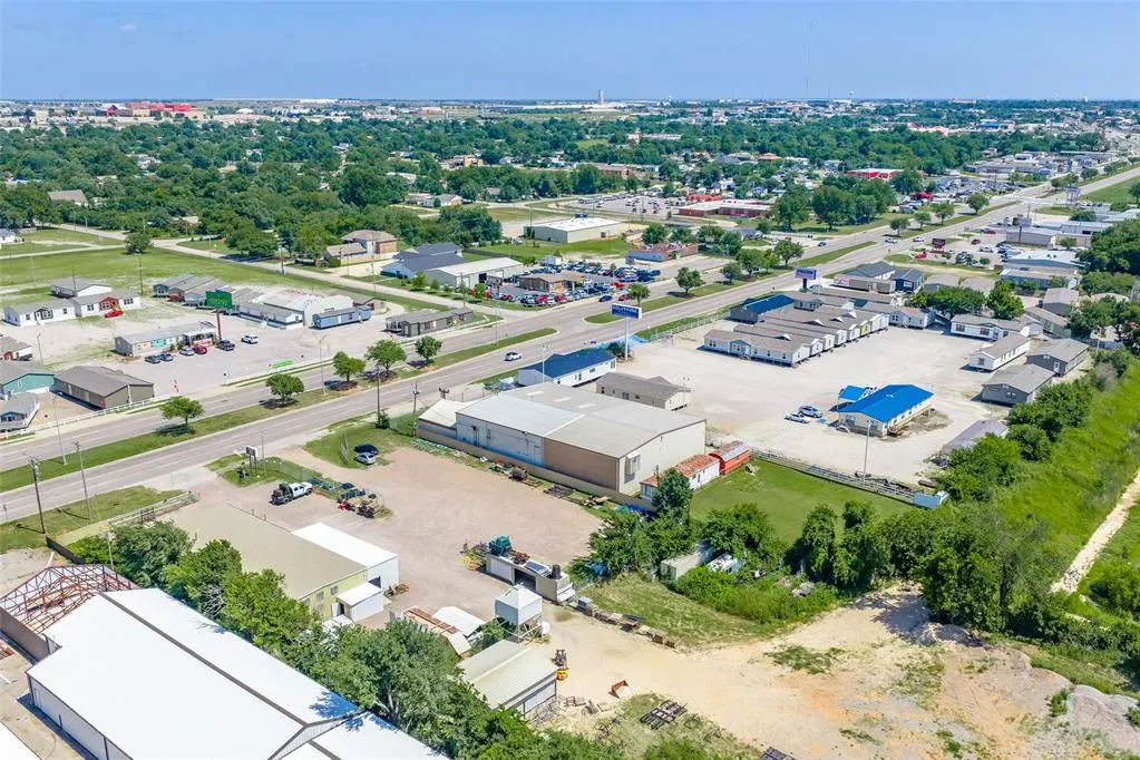 Photo 33 — 6209 S Shields Boulevard, Oklahoma City, OK 73149