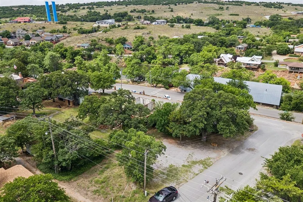 Photo 19 — 129 E Upper Lake Drive, Medicine Park, OK 73557