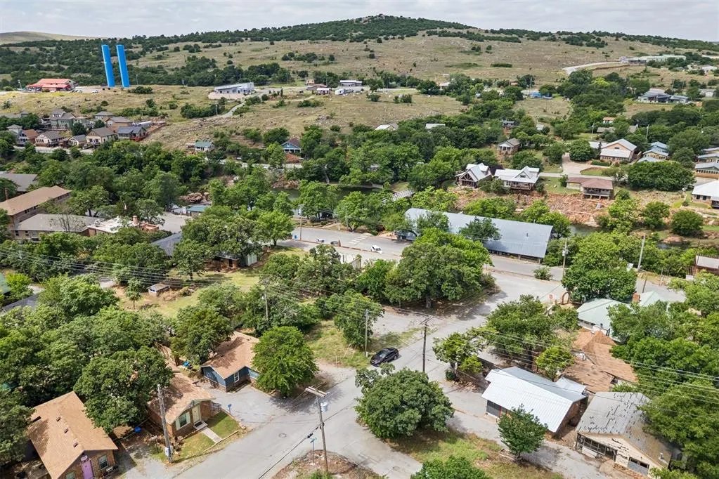 Photo 20 — 129 E Upper Lake Drive, Medicine Park, OK 73557