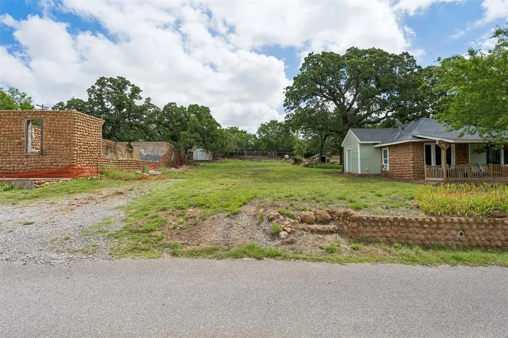 Photo 27 — 129 E Upper Lake Drive, Medicine Park, OK 73557