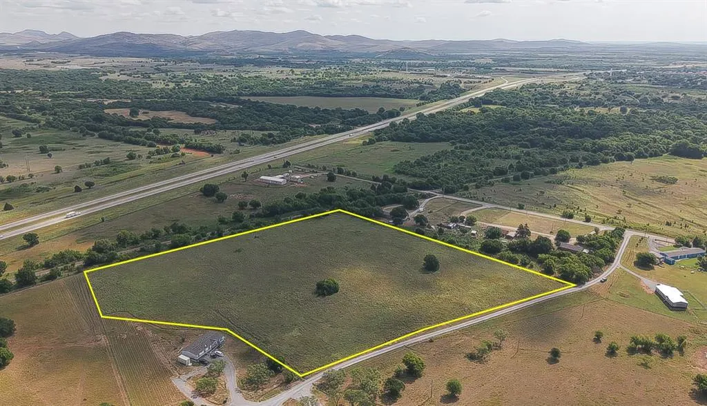 Photo 2 — 0100 Quanah Road Road, Cache, OK 73527
