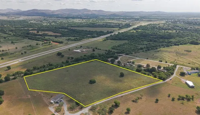 Photo 2 — 0100 Quanah Road Road, Cache, OK 73527