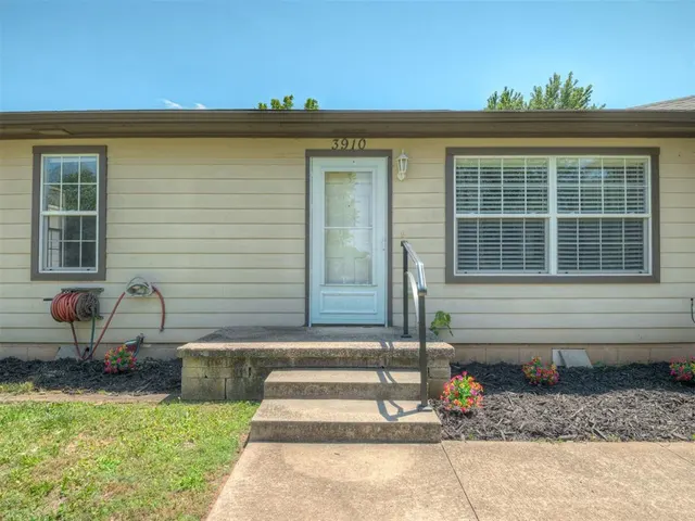 Photo 4 — 3910 Lawn Drive, Oklahoma City, OK 73115