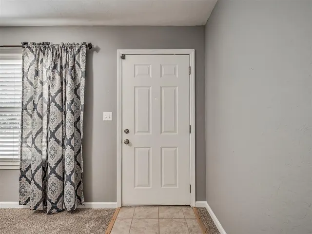 Photo 5 — 3910 Lawn Drive, Oklahoma City, OK 73115