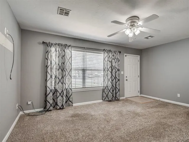 Photo 6 — 3910 Lawn Drive, Oklahoma City, OK 73115