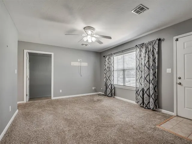 Photo 7 — 3910 Lawn Drive, Oklahoma City, OK 73115
