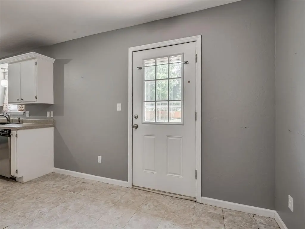 Photo 21 — 3910 Lawn Drive, Oklahoma City, OK 73115