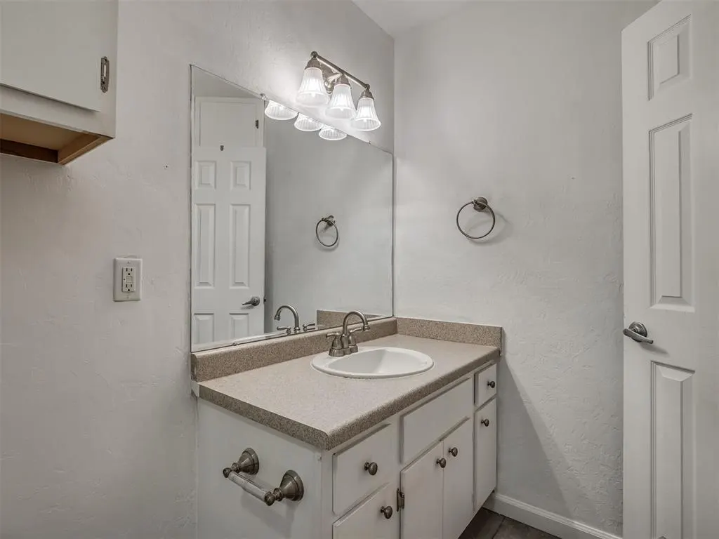 Photo 29 — 3910 Lawn Drive, Oklahoma City, OK 73115
