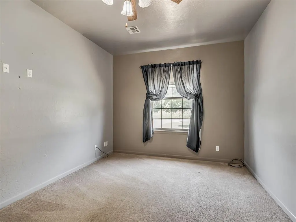 Photo 34 — 3910 Lawn Drive, Oklahoma City, OK 73115