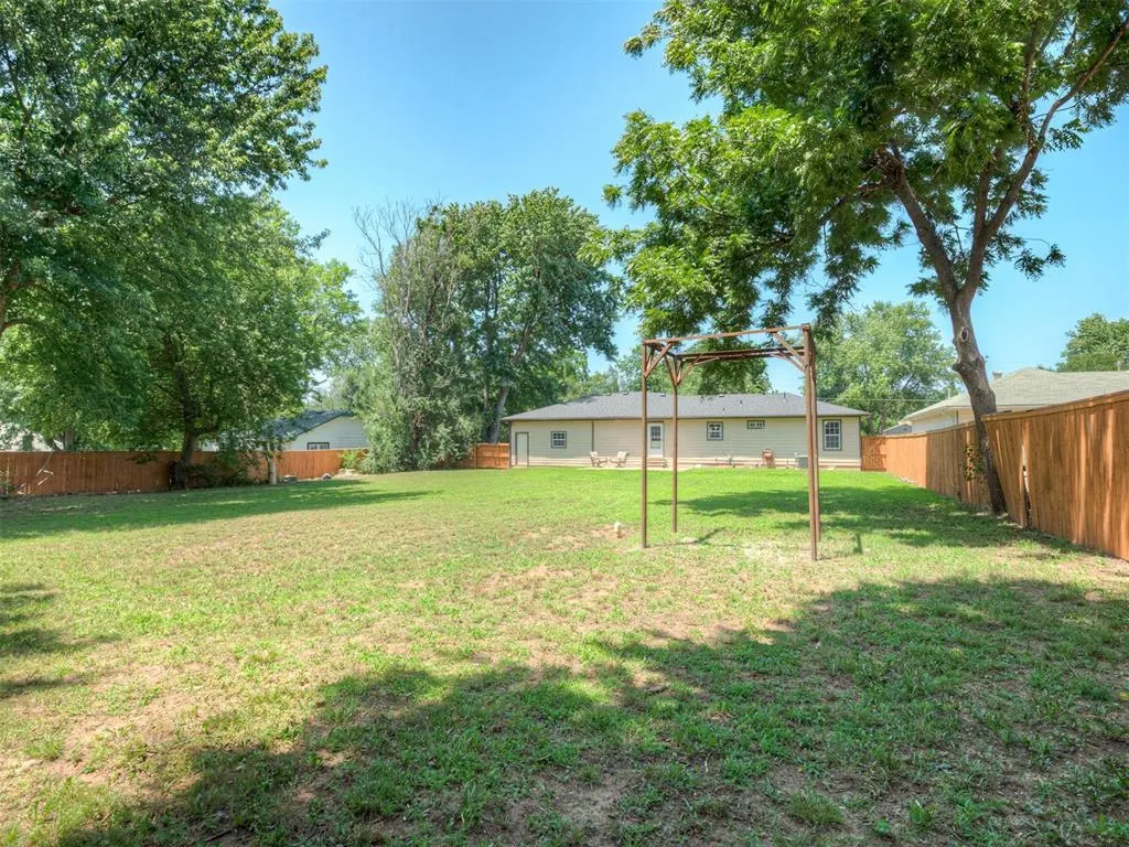 Photo 40 — 3910 Lawn Drive, Oklahoma City, OK 73115